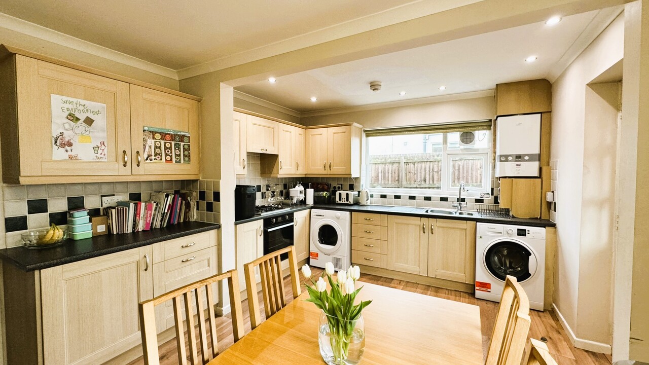 3 bed semi-detached house for sale in Horsforth, Leeds  - Property Image 7