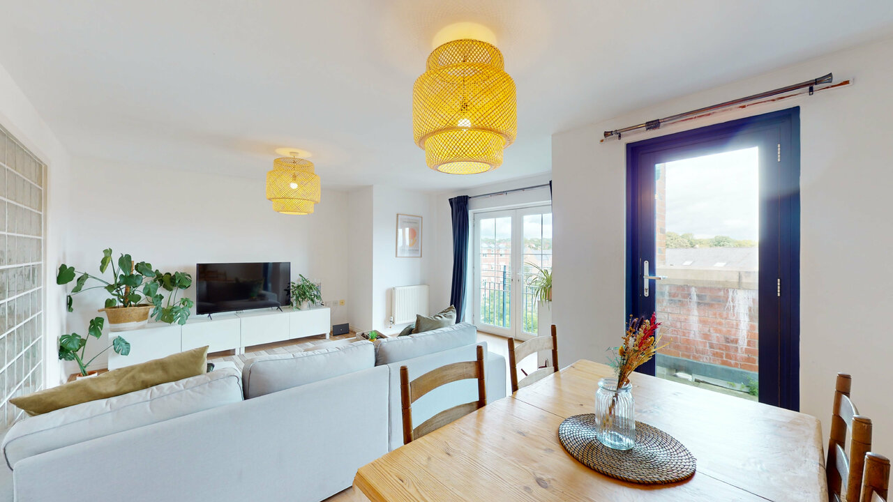 2 bed apartment for sale in Carisbrooke Road, Leeds  - Property Image 9