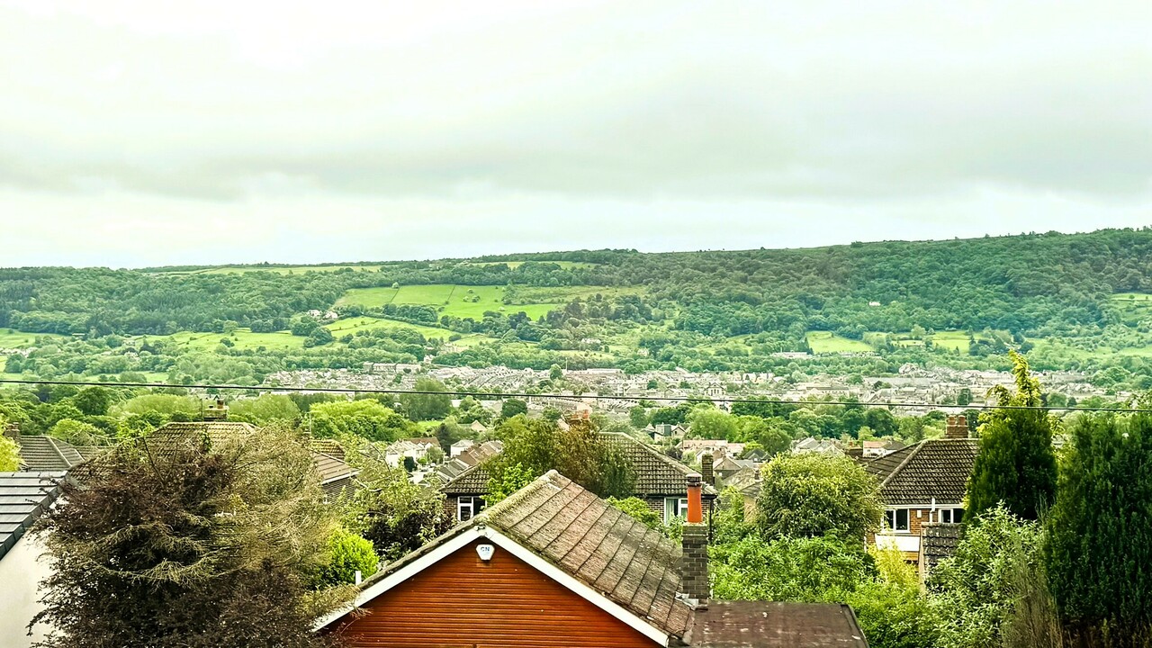 5 bed detached house for sale in The Whartons, Otley  - Property Image 3