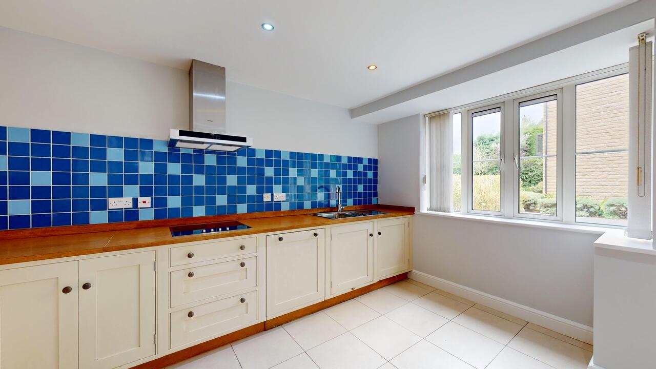 4 bed semi-detached house for sale in Moor Road, Leeds  - Property Image 4