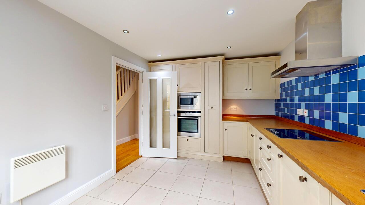 4 bed semi-detached house for sale in Moor Road, Leeds  - Property Image 5