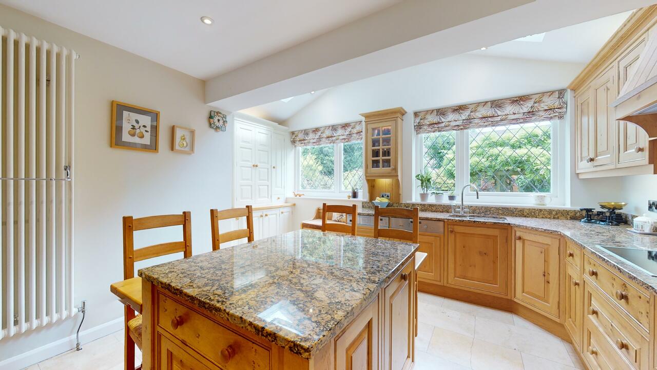 4 bed detached house for sale in St. Helens Gardens, Leeds  - Property Image 9