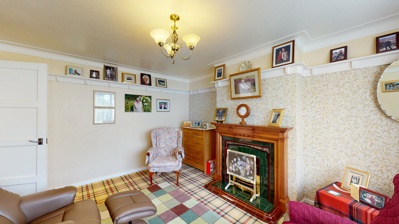 2 bed bungalow for sale in Bramhope, Leeds  - Property Image 3