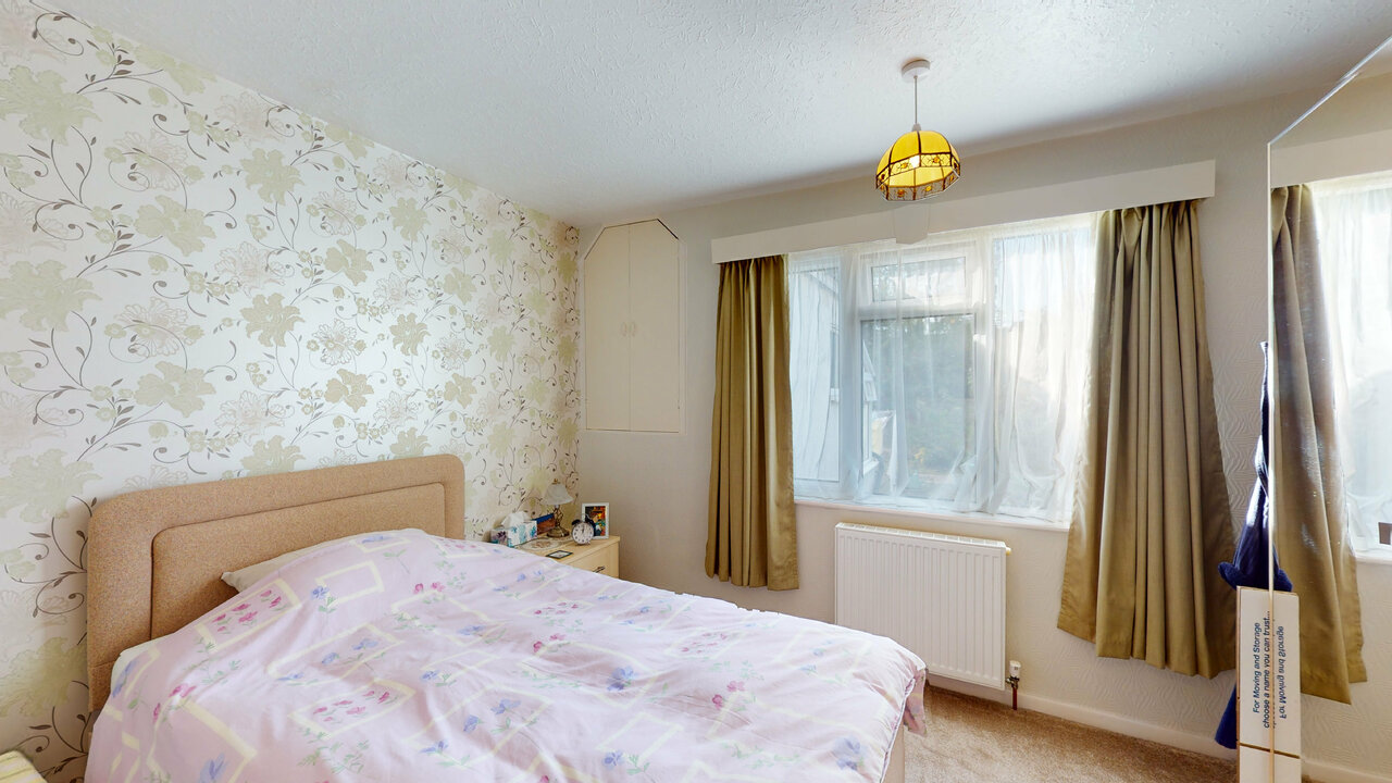 2 bed bungalow for sale in Bramhope, Leeds  - Property Image 10