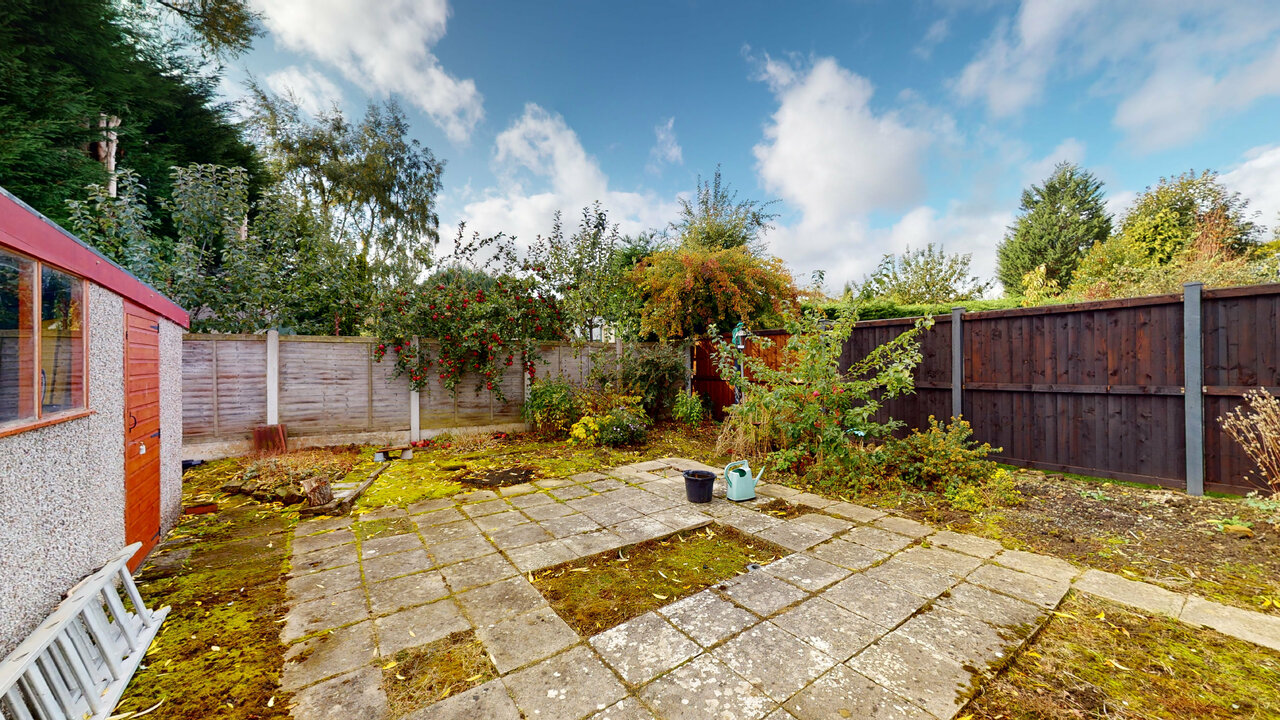 2 bed bungalow for sale in Bramhope, Leeds  - Property Image 14