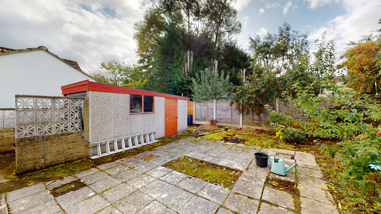 2 bed bungalow for sale in Bramhope, Leeds  - Property Image 15