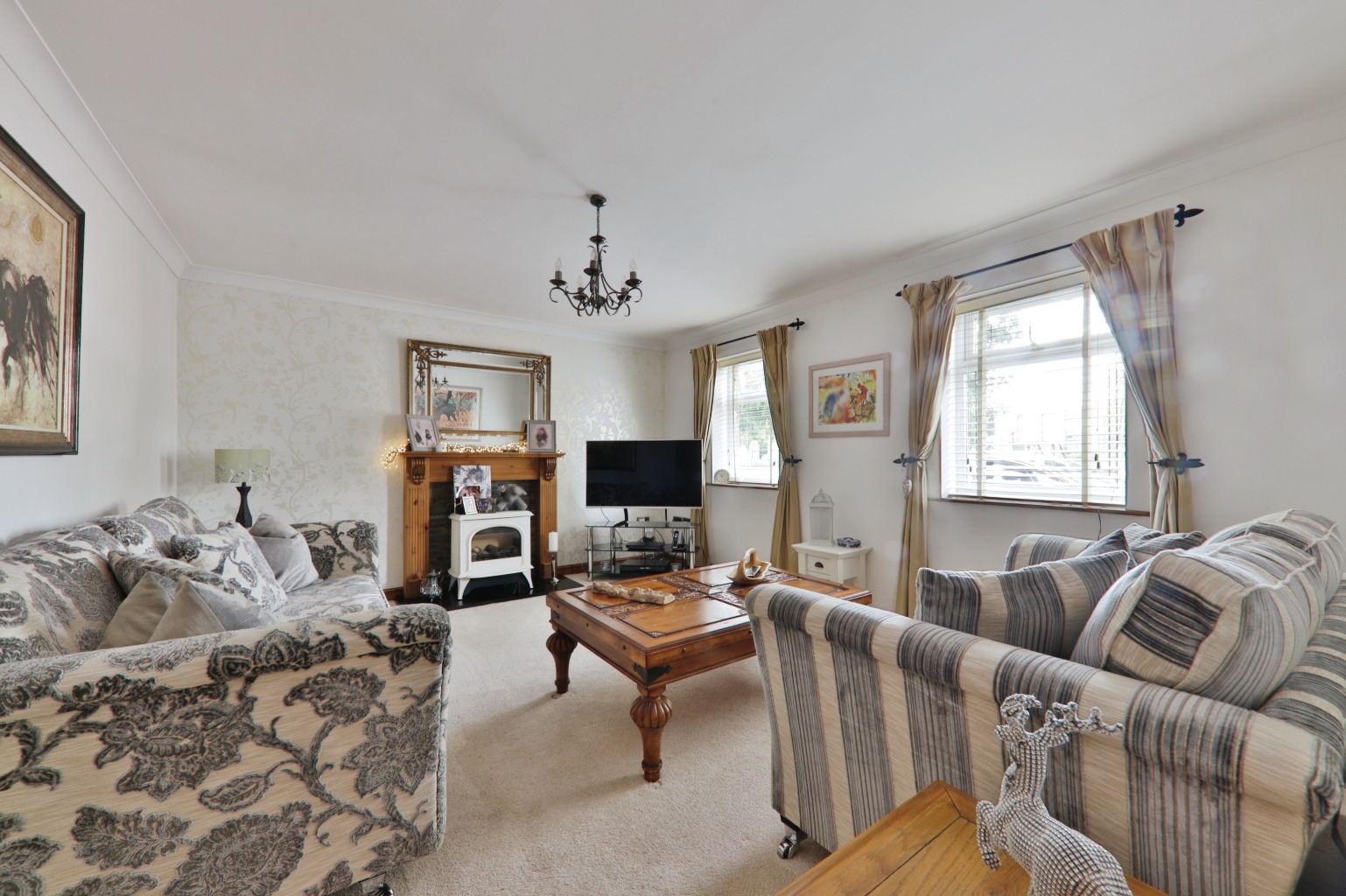 3 bed detached house for sale in Town Street, York  - Property Image 4