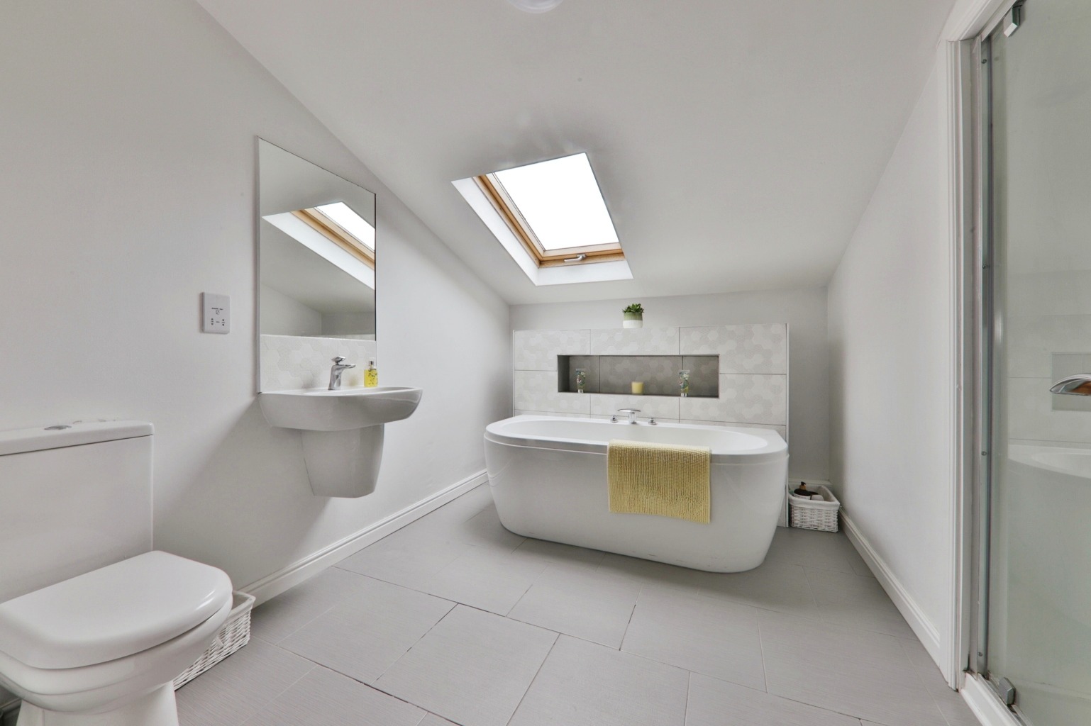 4 bed detached house for sale in Low Farm Road, Hull  - Property Image 17