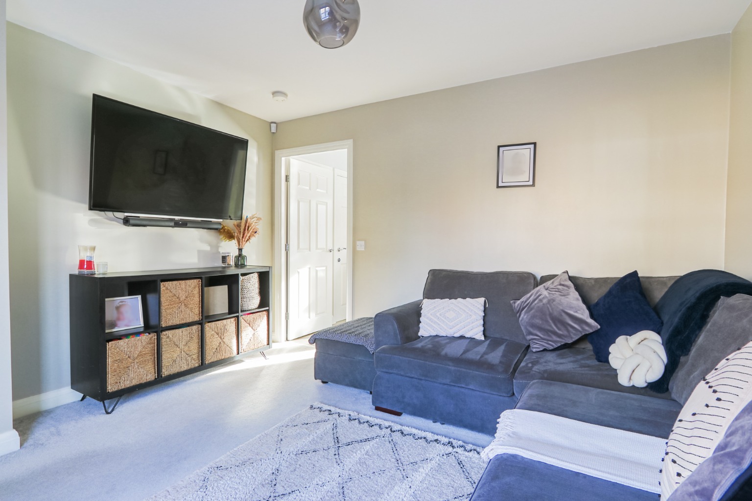 2 bed terraced house for sale in Thornbury Walk, Hull  - Property Image 4