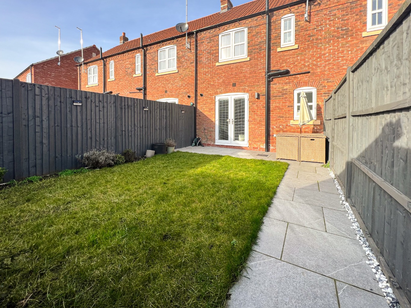 2 bed terraced house for sale in Thornbury Walk, Hull  - Property Image 15
