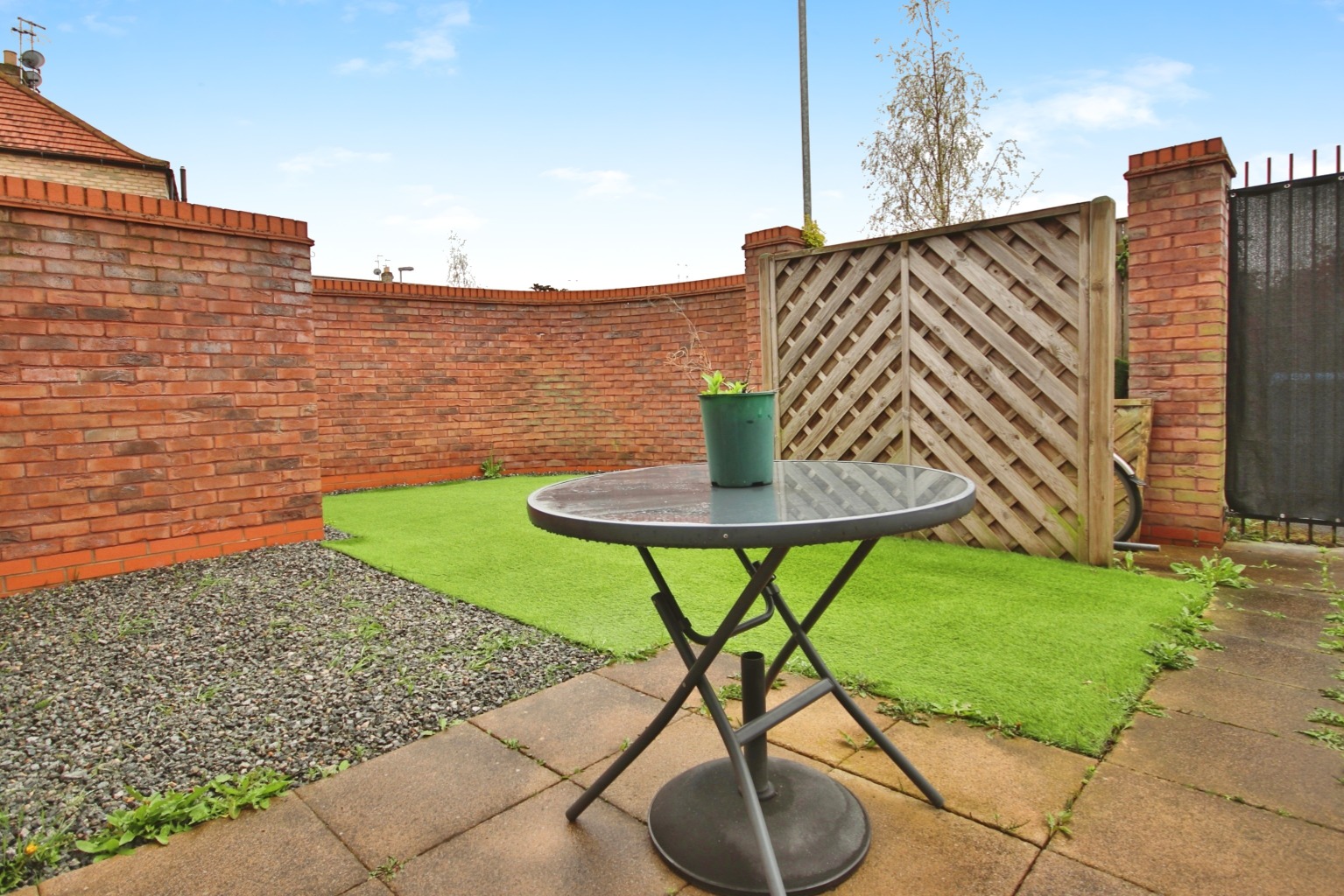 1 bed flat for sale in Shinewater Park, Hull  - Property Image 3