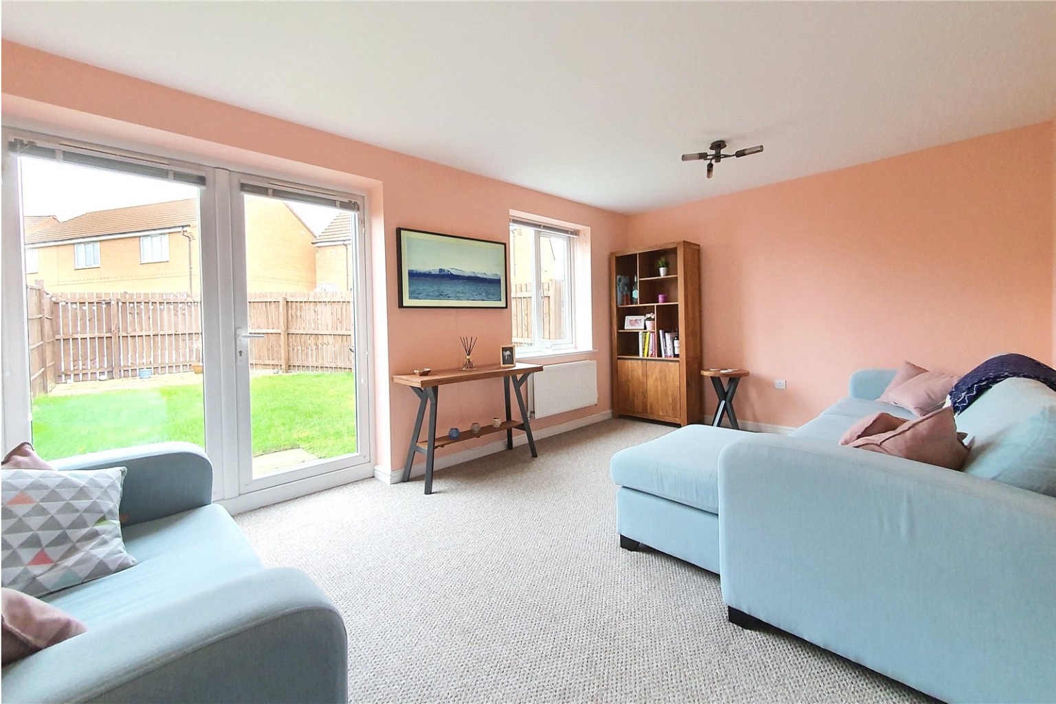 4 bed end of terrace house for sale in Hyde Park Road, Hull  - Property Image 1