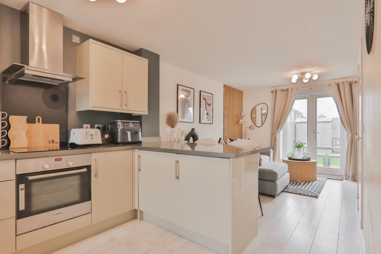 2 bed terraced house for sale in Richmond Way, Hull  - Property Image 1