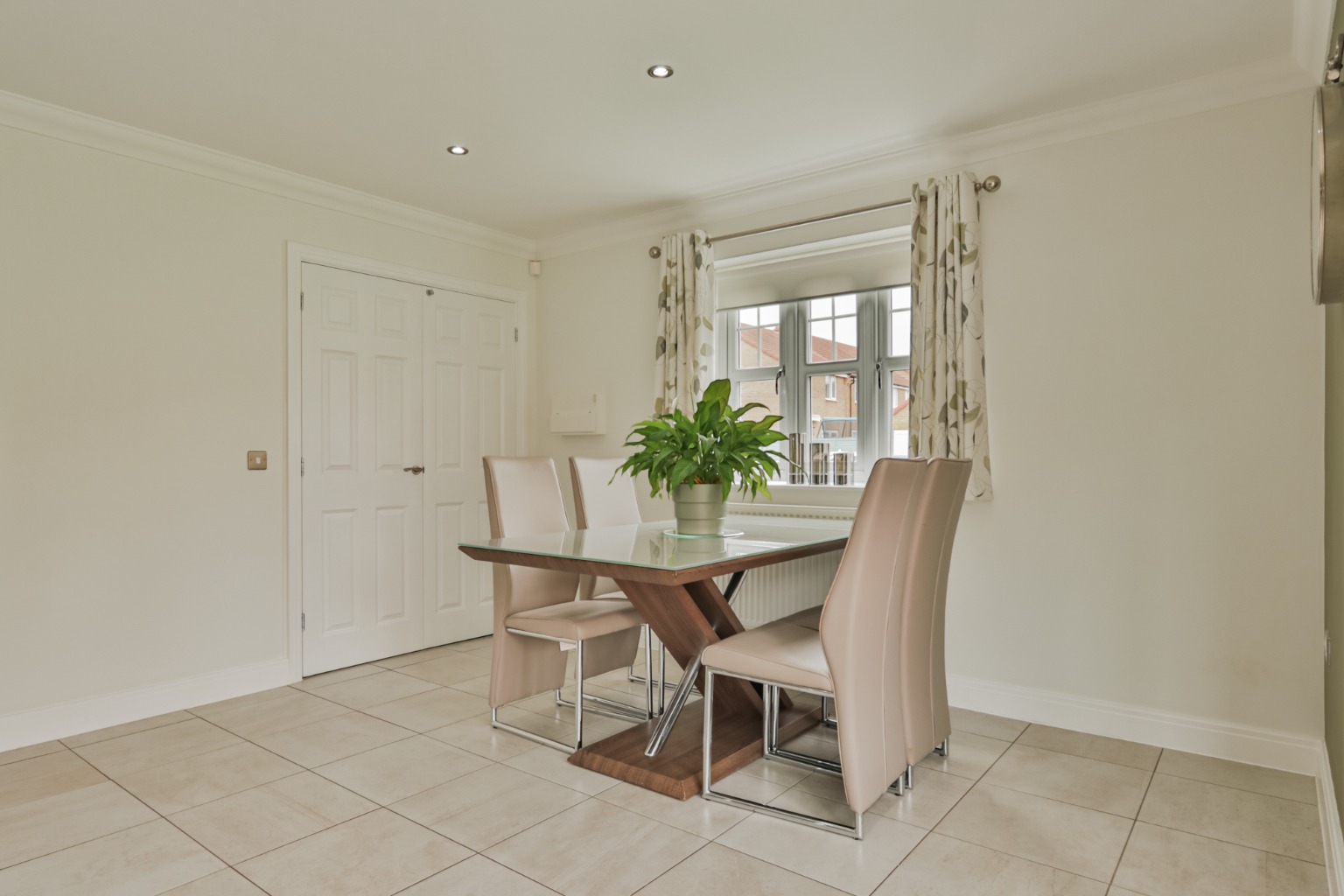 4 bed detached house for sale in Stable Way, Hull  - Property Image 6