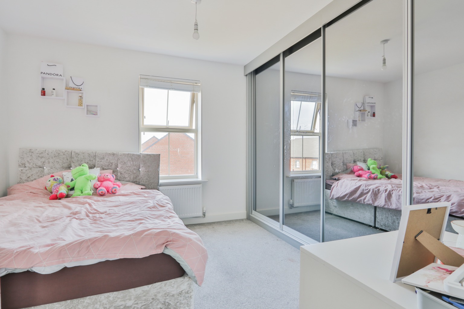 4 bed semi-detached house for sale in Larkin Lane, Hull  - Property Image 7