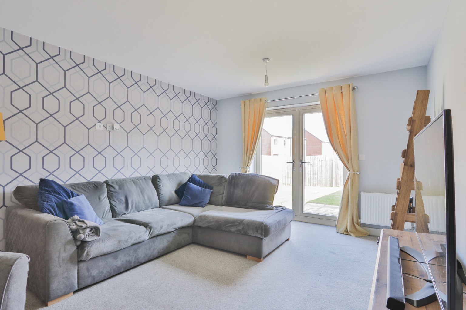4 bed semi-detached house for sale in Larkin Lane, Hull  - Property Image 11