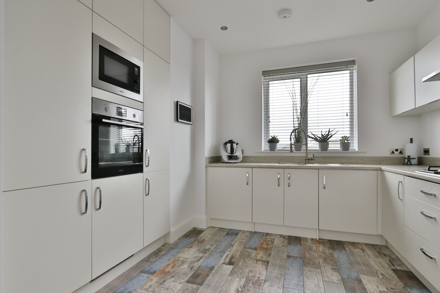 3 bed semi-detached house for sale in Diversity Drive, Hull  - Property Image 13