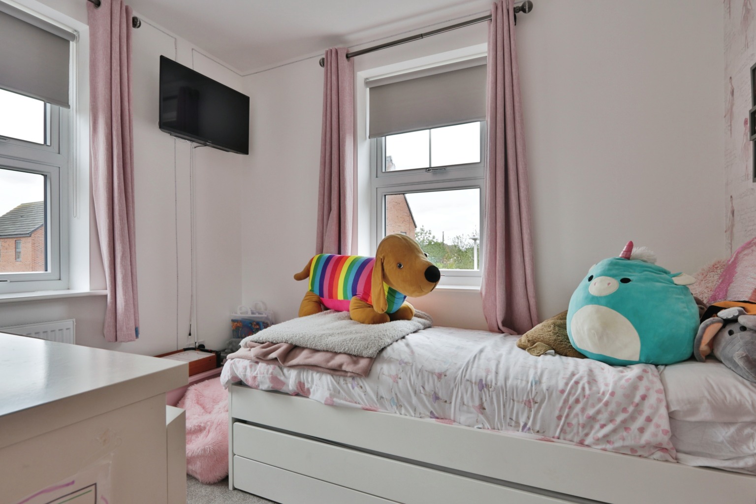 4 bed detached house for sale in Larkin Lane, Hull  - Property Image 9