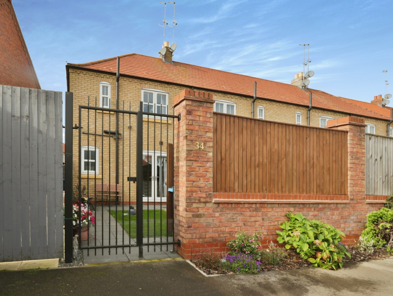 2 bed terraced house for sale in Attringham Park, Hull  - Property Image 10