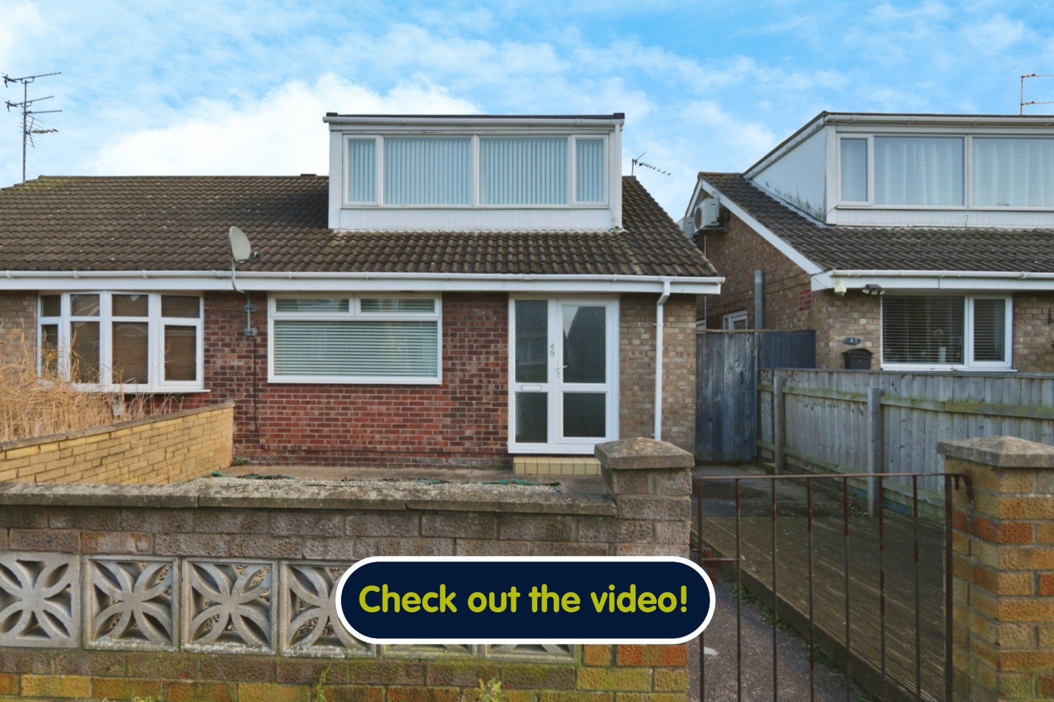 2 bed semi-detached bungalow for sale in Jendale, Hull  - Property Image 1