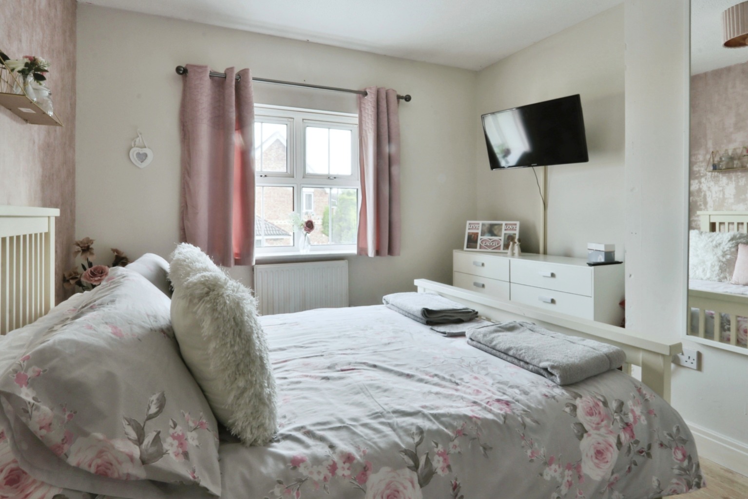 6 bed detached house for sale in Hartsholme Park, Hull  - Property Image 8