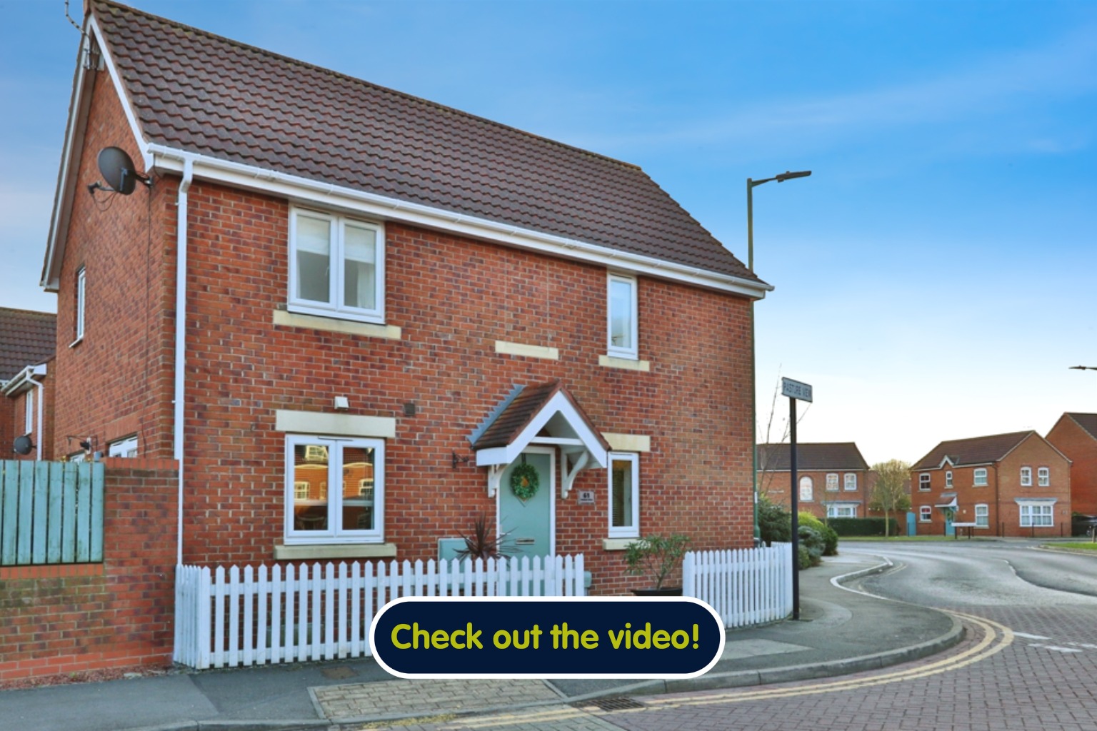 3 bed link detached house for sale in Pasture View, Hull  - Property Image 1