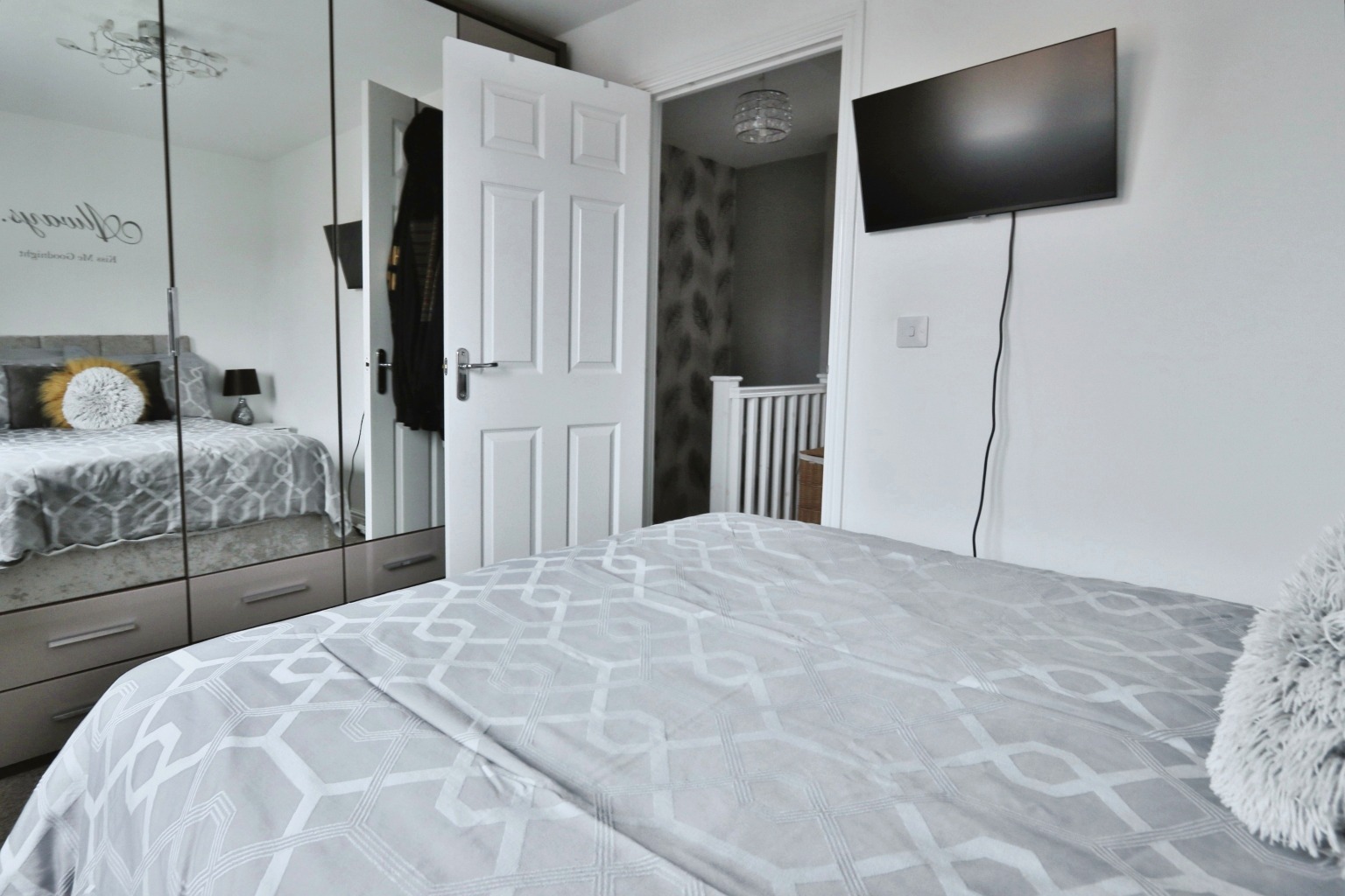 2 bed end of terrace house for sale in Grosvenor Road, Hull  - Property Image 7