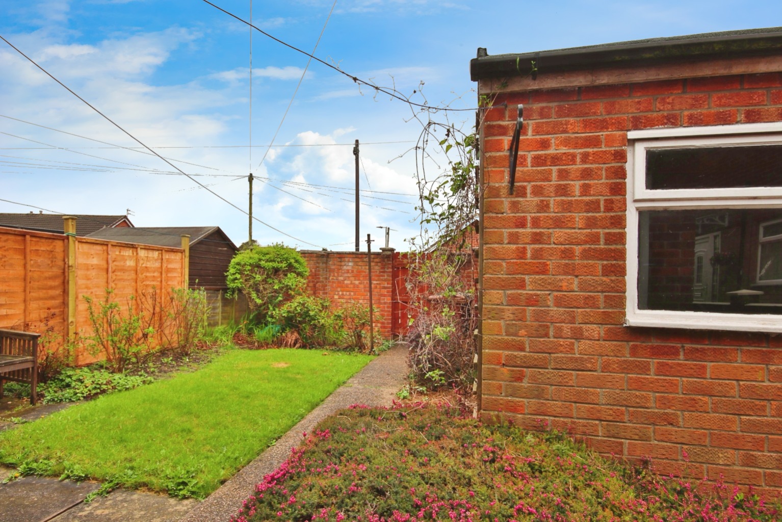 2 bed bungalow for sale in Stonesdale, Hull  - Property Image 16