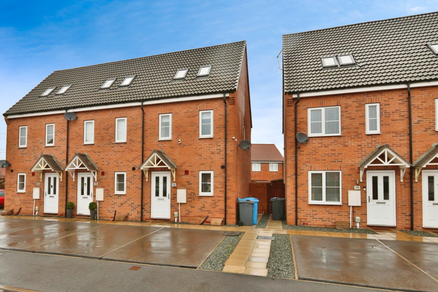 3 bed town house for sale in Brockwell Park, Hull  - Property Image 15