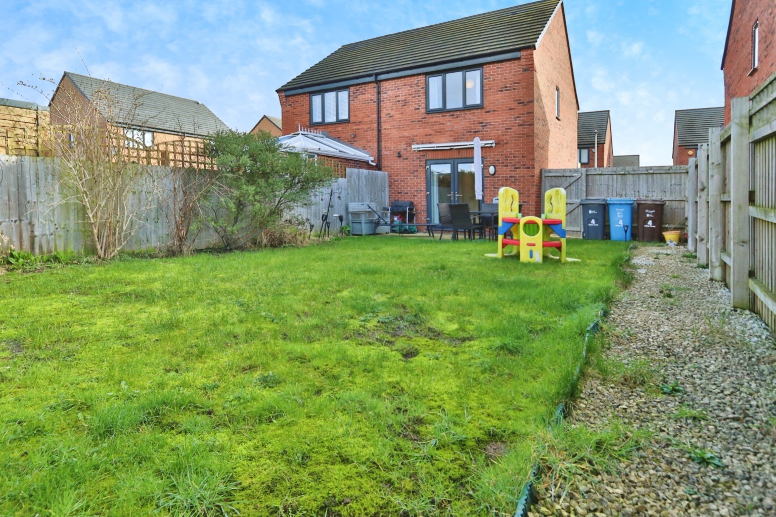2 bed semi-detached house for sale in Angel Place, Hull  - Property Image 13