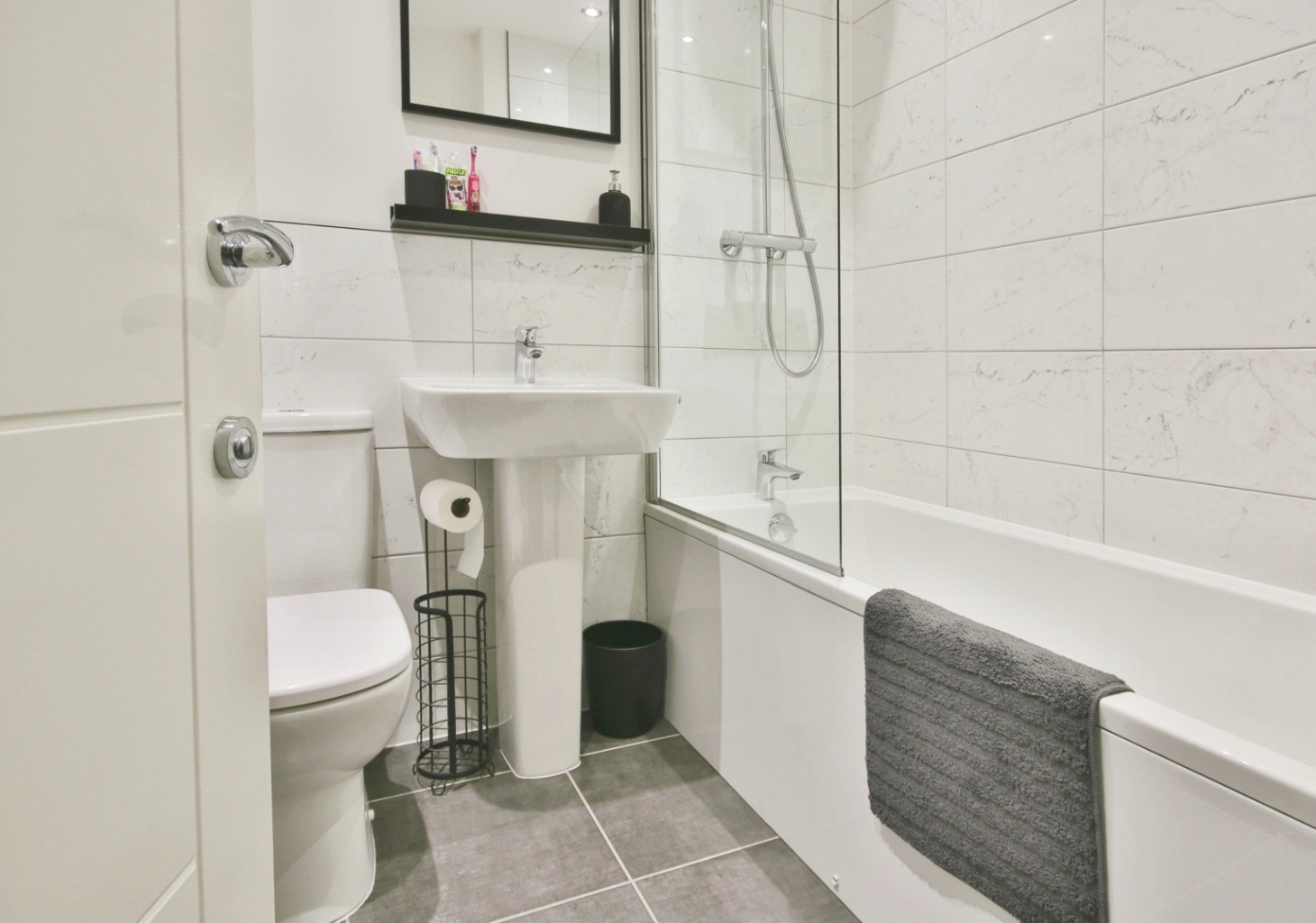 2 bed terraced house for sale in Bamburgh Park, Hull  - Property Image 10