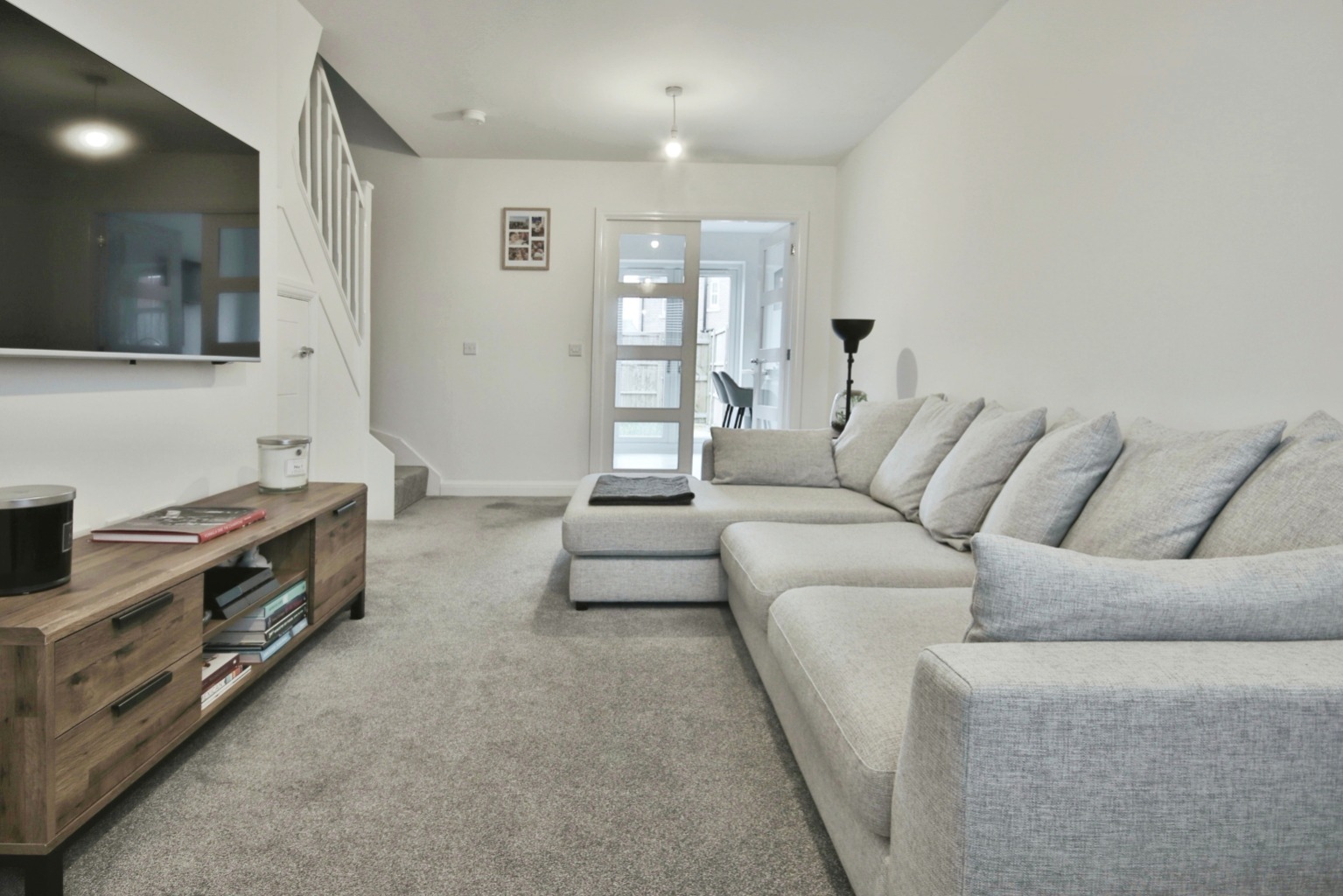 2 bed terraced house for sale in Bamburgh Park, Hull  - Property Image 2