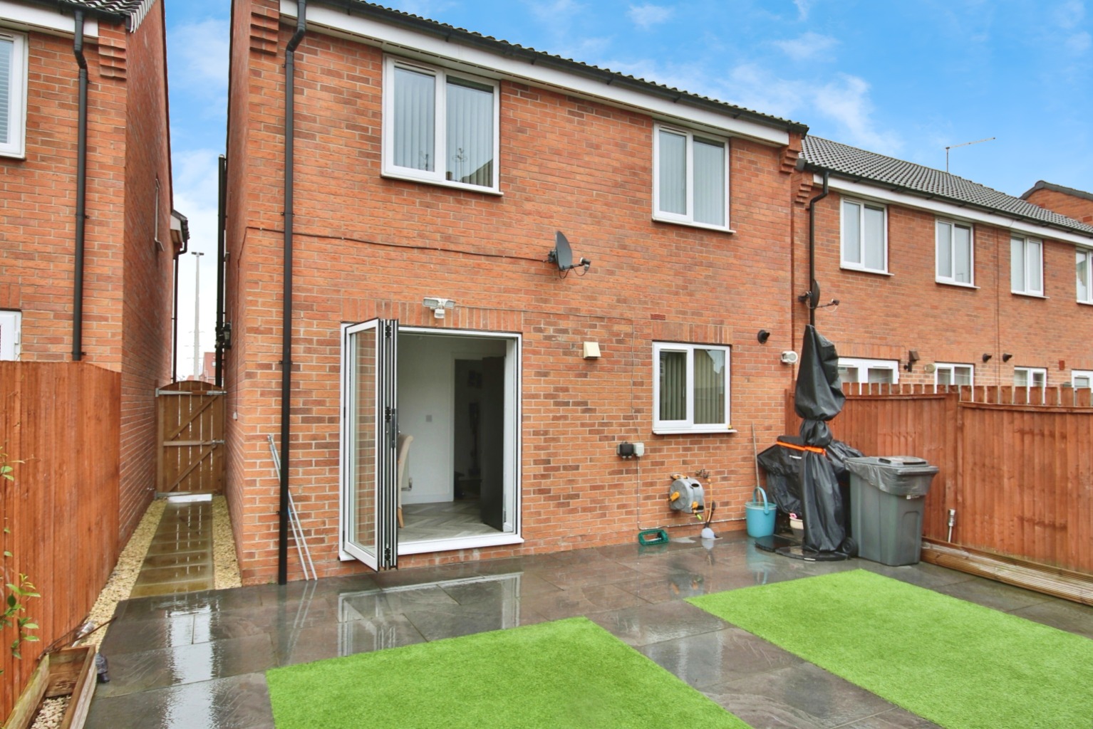3 bed detached house for sale in Brockwell Park, Hull  - Property Image 6