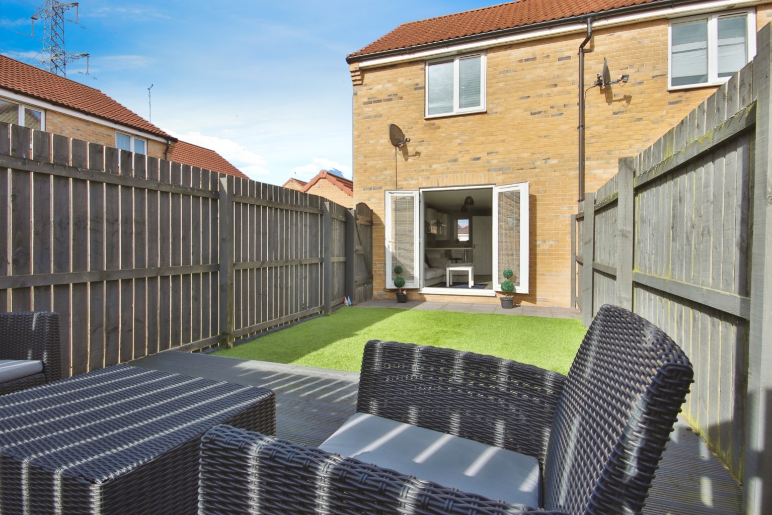 2 bed end of terrace house for sale in Chartwell Gardens, Hull  - Property Image 3