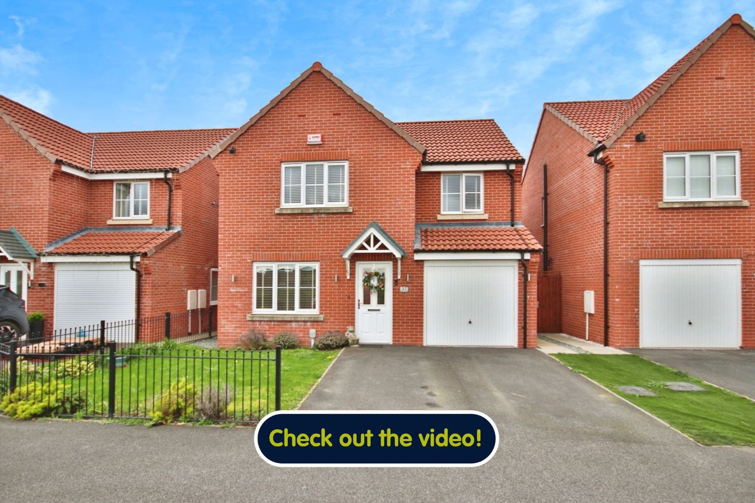 4 bed detached house for sale in Crane Road, Hull  - Property Image 1