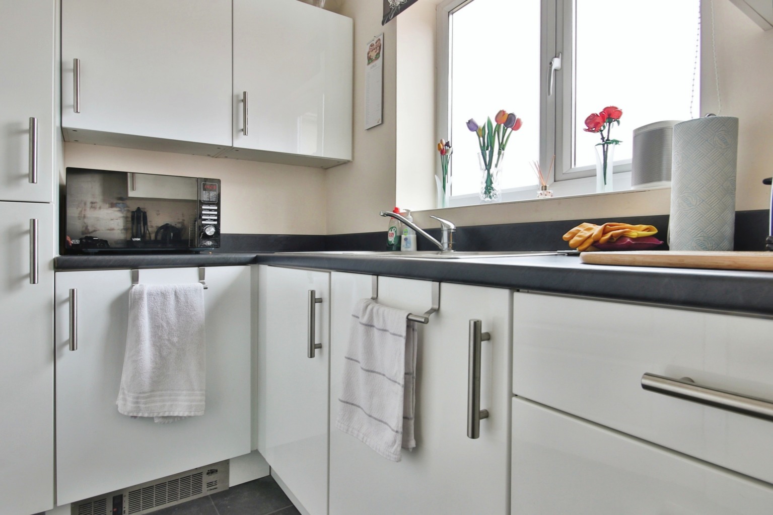 2 bed flat for sale in Dovestone Way, Hull  - Property Image 8