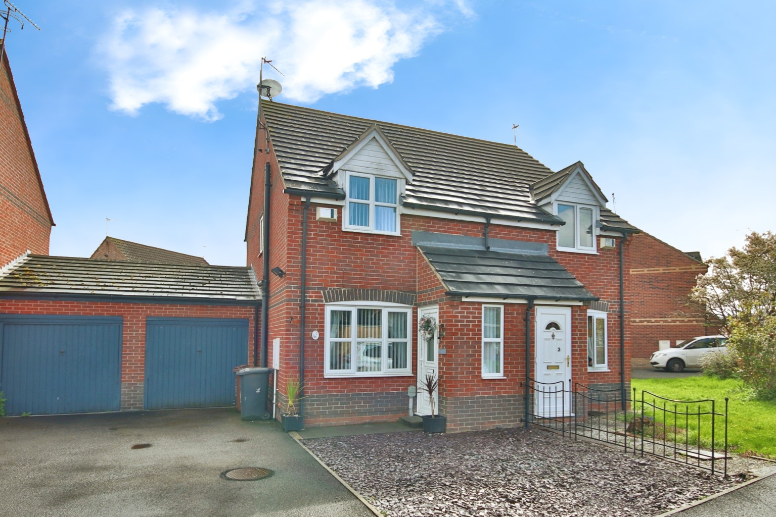 2 bed semi-detached house for sale in Ferry Meadows Park, Hull  - Property Image 1