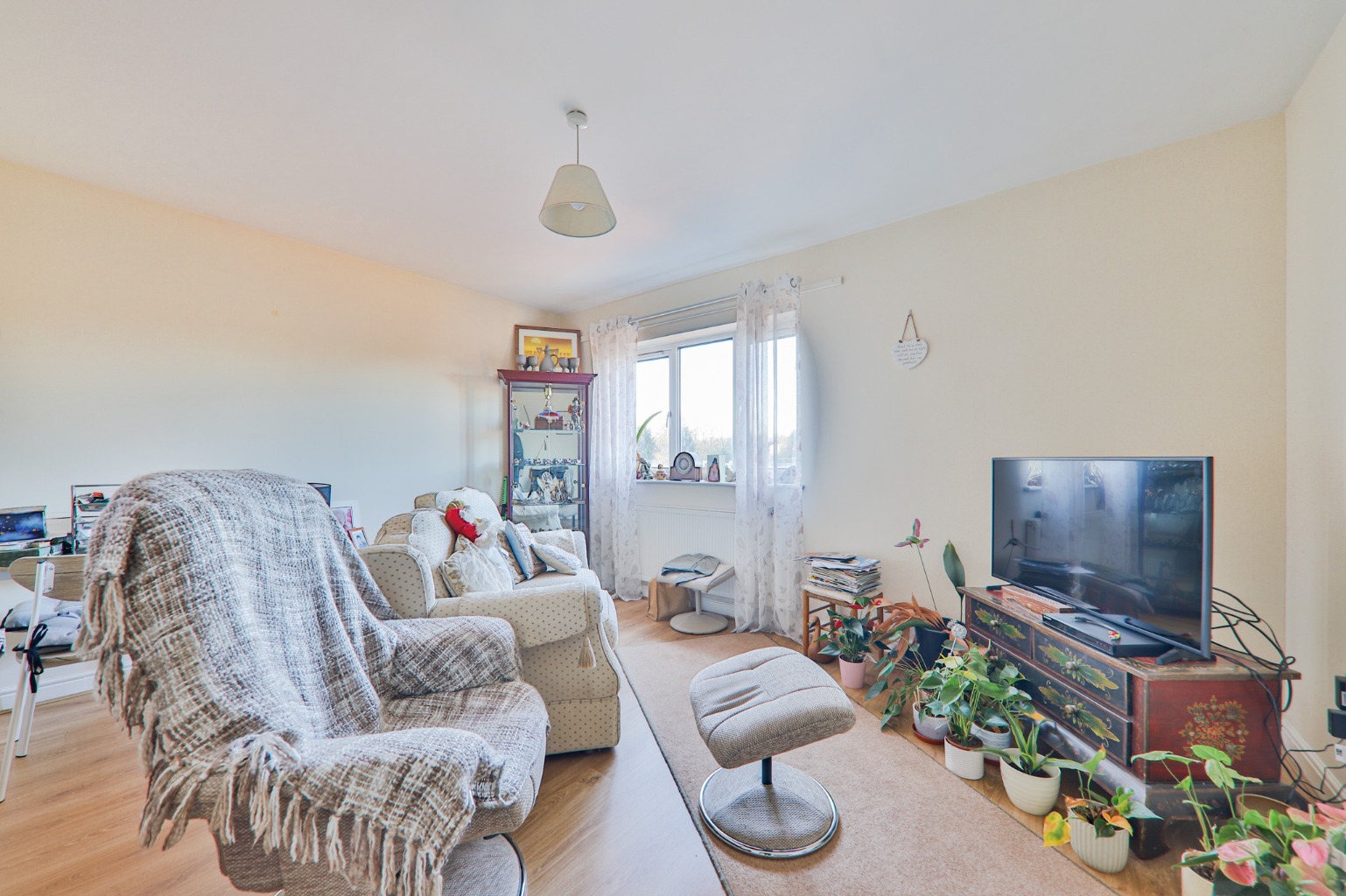 3 bed flat for sale in Finchley Close, Barton upon Humber  - Property Image 2