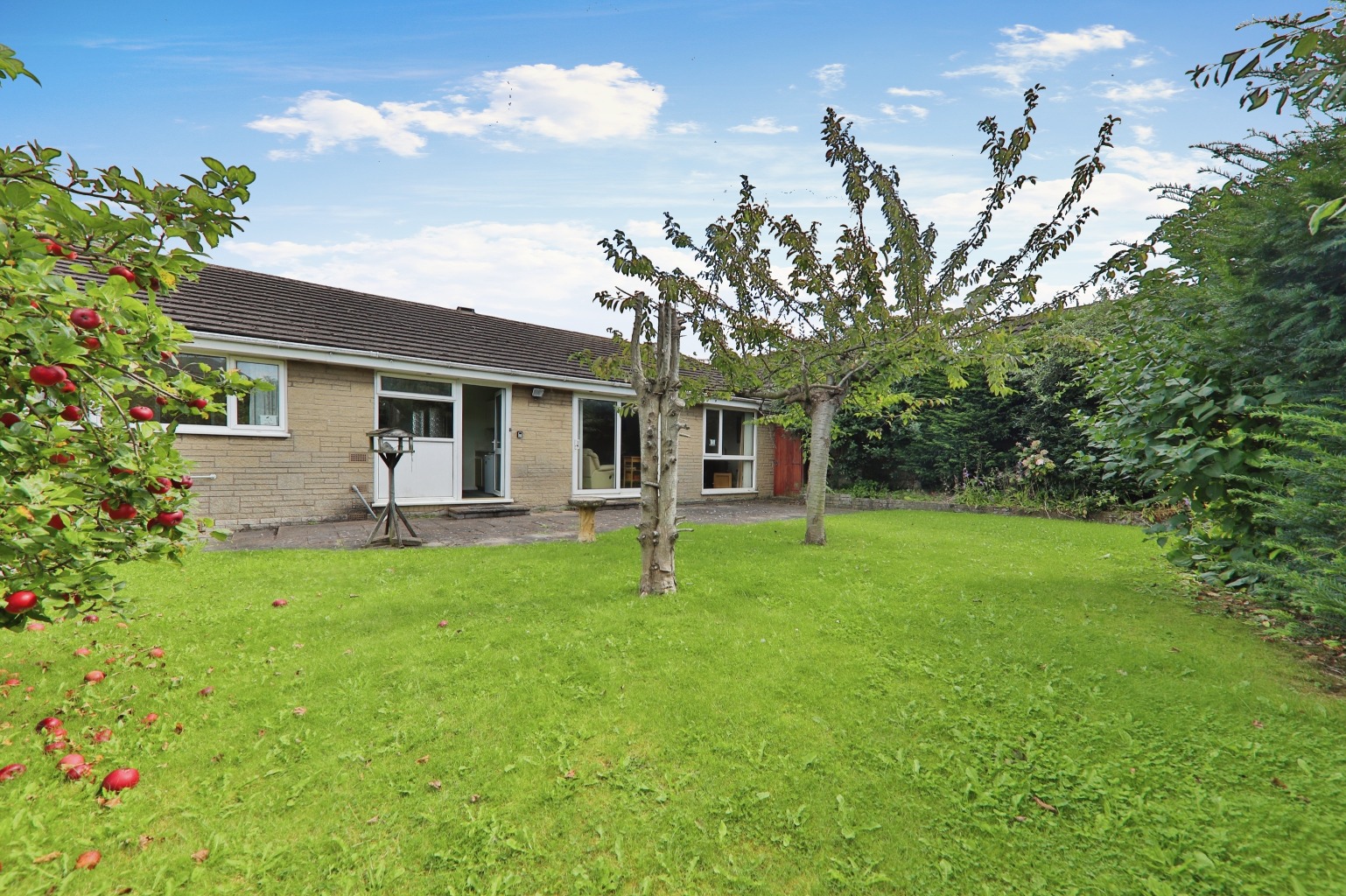 3 bed detached bungalow for sale in Cornhill Drive, Barton upon Humber  - Property Image 4