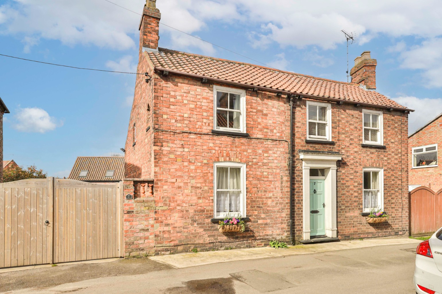 3 bed detached house for sale in Lords Lane, Barrow upon Humber  - Property Image 1