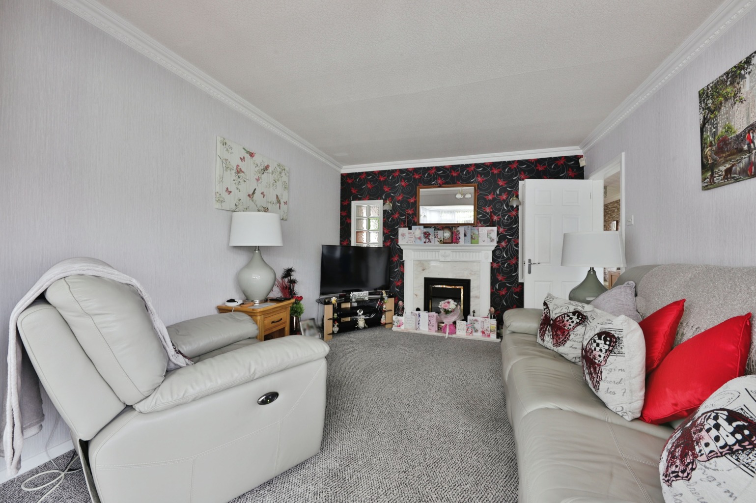 2 bed detached bungalow for sale in Ponds Way, Barton upon Humber  - Property Image 2