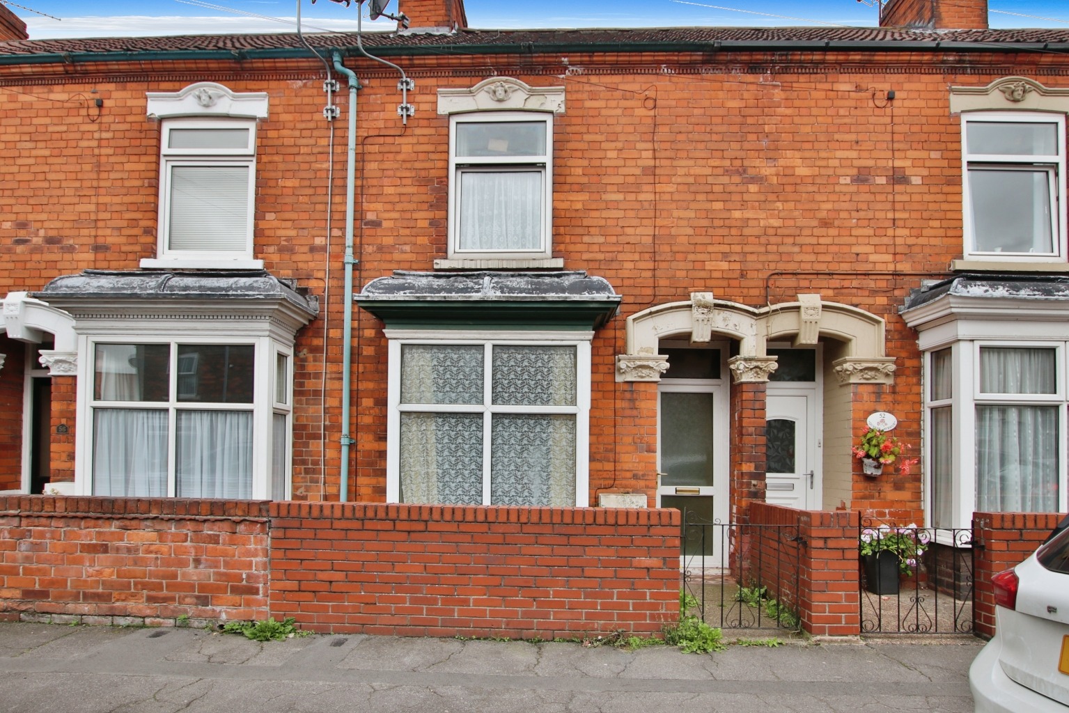 3 bed terraced house for sale in Queens Avenue, Barton upon Humber - Property Image 1