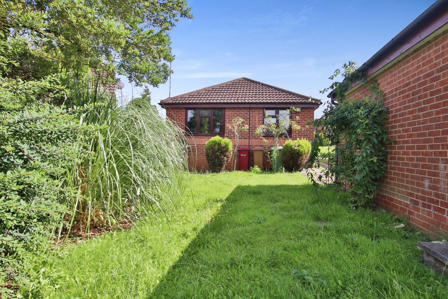 2 bed detached bungalow for sale in Palmer Lane, Barrow upon Humber  - Property Image 4