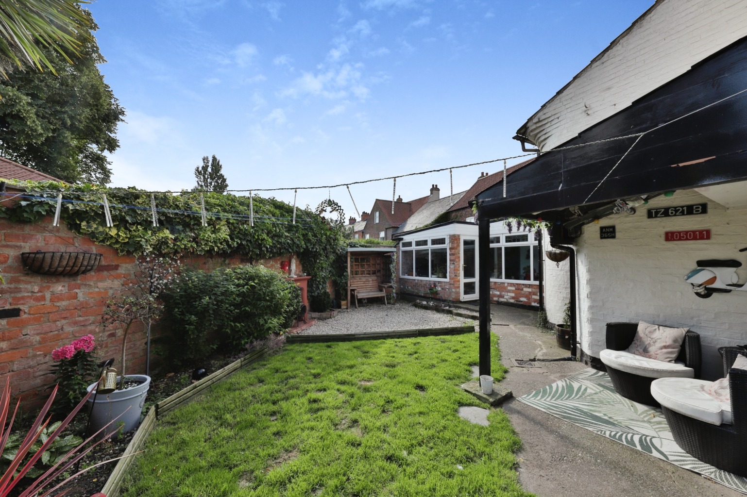3 bed semi-detached house for sale in Cross Hill, Barrow upon Humber  - Property Image 4