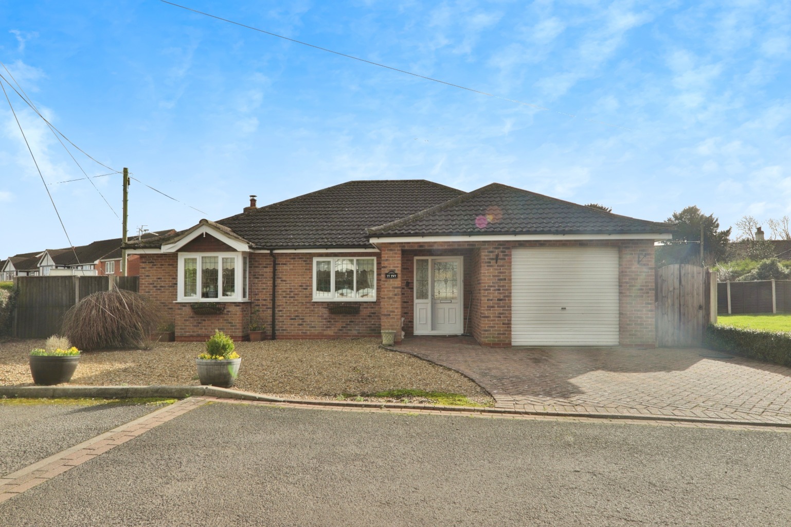 2 bed detached bungalow for sale in Mount Royale Close, Ulceby - Property Image 1