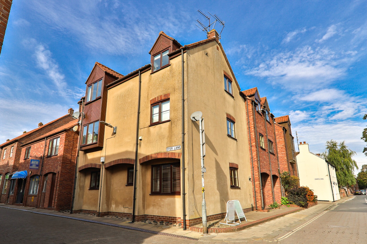 1 bed flat for sale in New Walkergate, Beverley  - Property Image 1