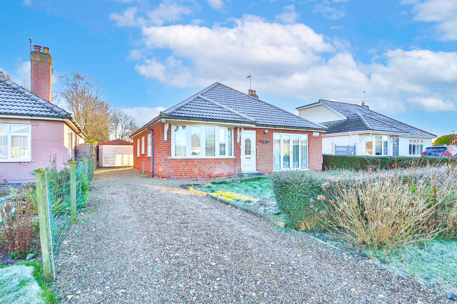 3 bed detached bungalow for sale - Property Image 1