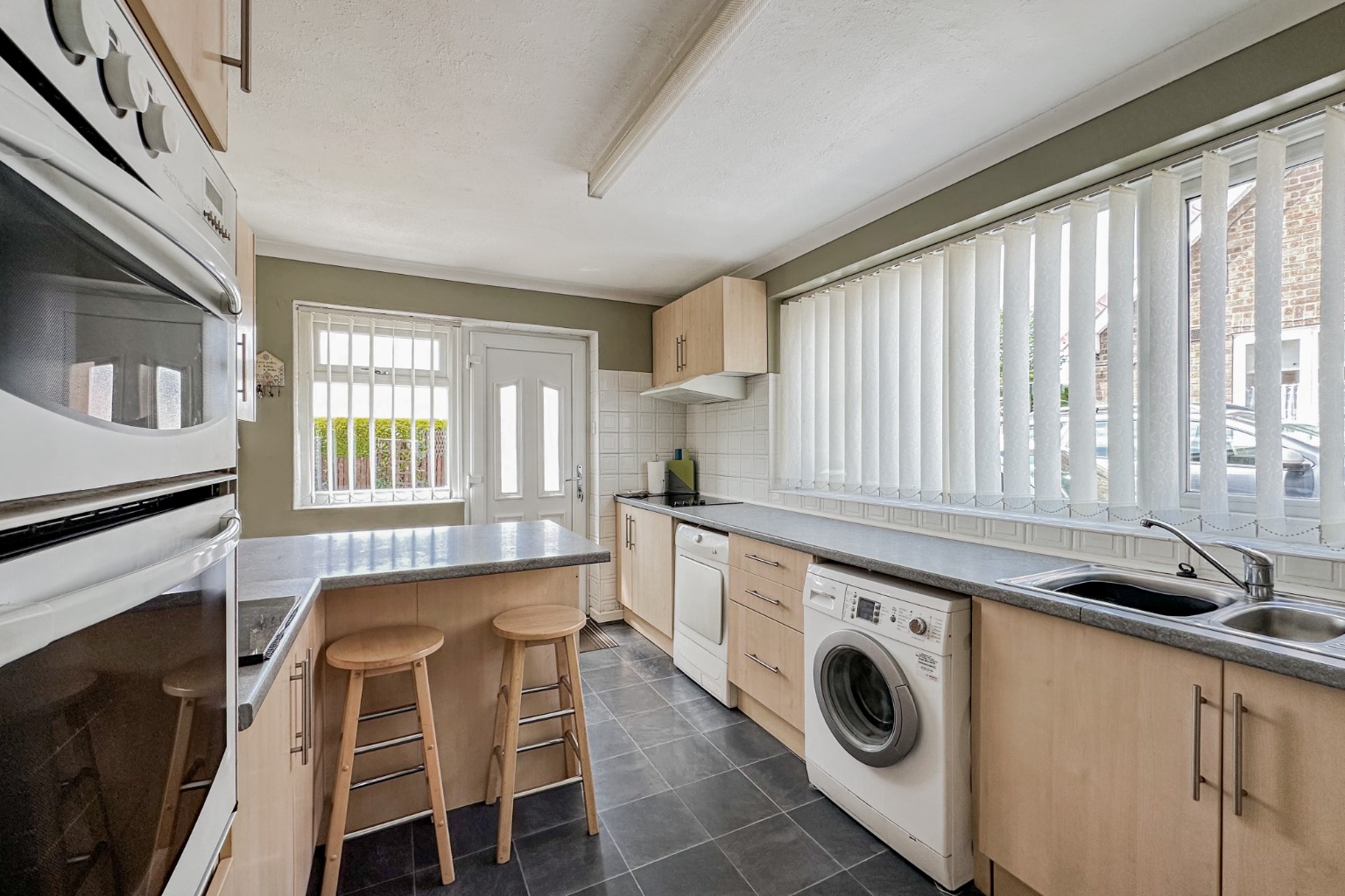 3 bed semi-detached house for sale in St Catherines Drive, Beverley  - Property Image 5