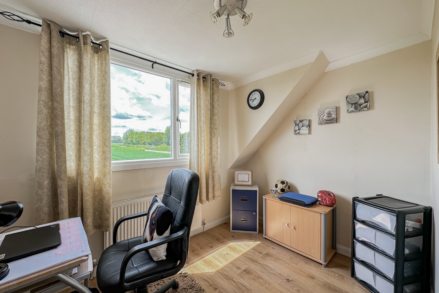 3 bed semi-detached house for sale in St Catherines Drive, Beverley  - Property Image 9