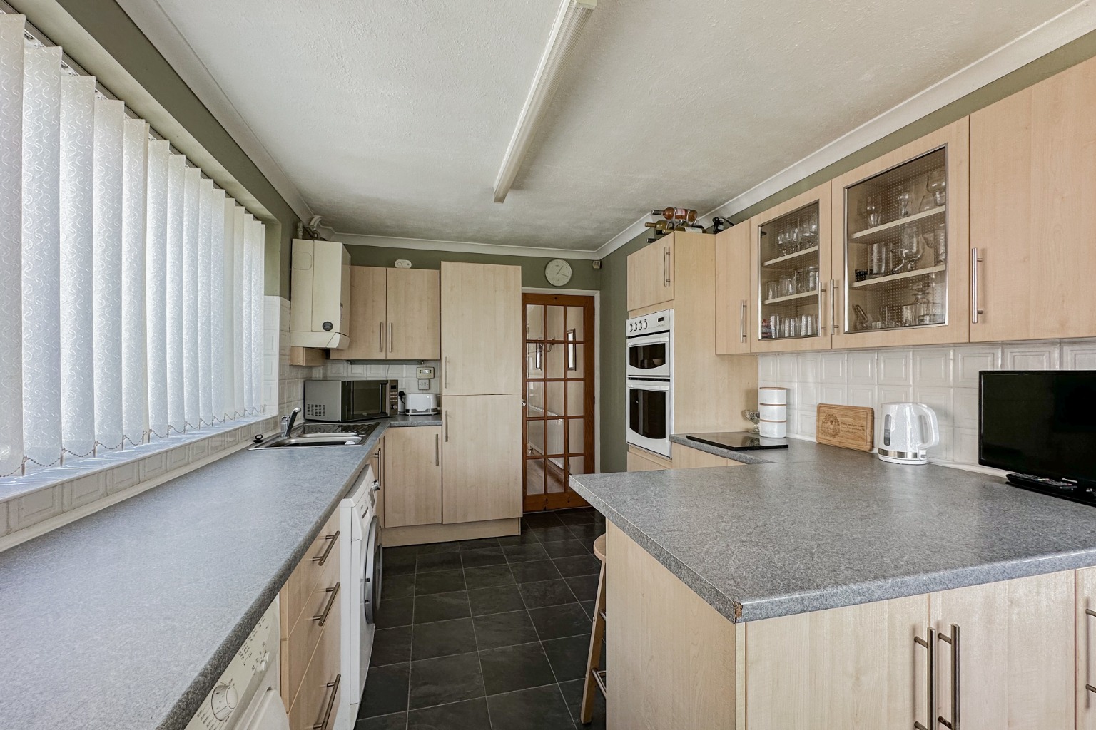 3 bed semi-detached house for sale in St Catherines Drive, Beverley  - Property Image 4
